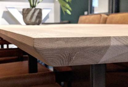 Boomstam tafels op kleur